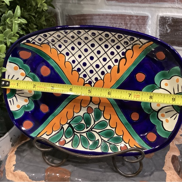 Talavara Style Mexican Art Pottery - Artist Signed - Lead Free Serving Plate - Picture 7 of 8